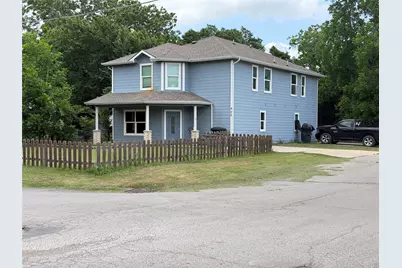 602 Sabine Avenue, Cleburne, TX 76031 - Photo 1