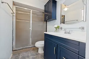 7452 E NW Hwy, Dallas, TX 75231 - Photo 16