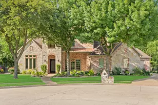 4745 Secret Cove, Rockwall, TX 75032 - Photo 2