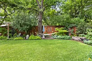 604 W Jefferson St, Waxahachie, TX 75165 - Photo 36