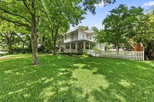 604 W Jefferson St, Waxahachie, TX 75165 - Photo 4