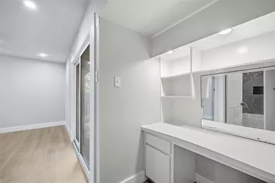 8034 Greenhollow, Dallas, TX 75240 - Photo 18
