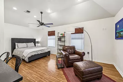 221 N Lucas Drive, Grapevine, TX 76051 - Photo 32