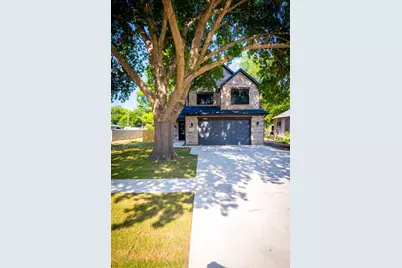 817 Plum Street, Graham, TX 76450 - Photo 2