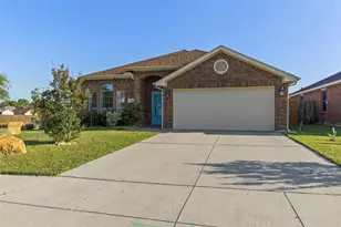 9236 Jason Dr, White Settlement, TX 76108 - Photo 6