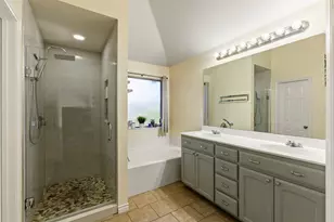9236 Jason Dr, White Settlement, TX 76108 - Photo 16