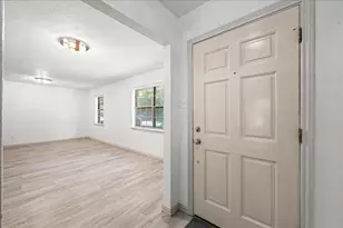2400 Douglas Ave, Irving, TX 75062 - Photo 6