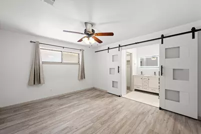 2400 Douglas Avenue, Irving, TX 75062 - Photo 14