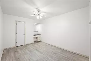 2400 Douglas Ave, Irving, TX 75062 - Photo 20