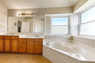 1544 Birkenhead Ln, Lancaster, TX 75134 - Photo 12