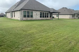 209 Johnson St, Granbury, TX 76048 - Photo 40