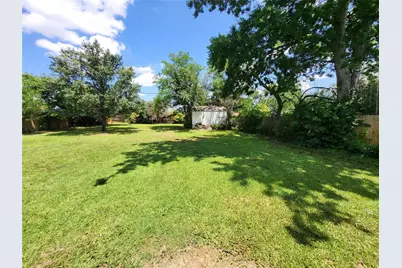 1106 Meadowview Drive, Euless, TX 76039 - Photo 24