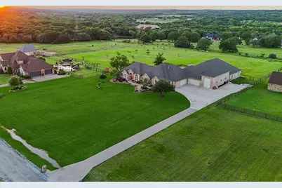 174 King Ranch Court, Fort Worth, TX 76108 - Photo 2