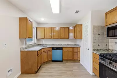 807 Highland Drive, Arlington, TX 76010 - Photo 12
