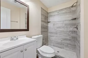 807 Highland Dr, Arlington, TX 76010 - Photo 26