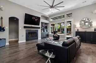 9654 Dickens Ln, Frisco, TX 75033 - Photo 10