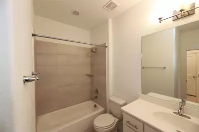 124 Canonbury Drive, Lewisville, TX 75067 - Photo 6