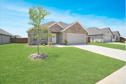 1004 Pineview Lane, Crowley, TX 76036 - Photo 2
