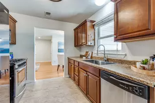 4517 Donnelly Ave, Fort Worth, TX 76107 - Photo 12