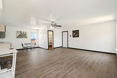2666 Burton Avenue, Fort Worth, TX 76105 - Photo 22