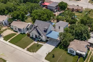 2666 Burton Ave, Fort Worth, TX 76105 - Photo 2