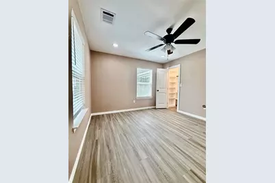 2666 Burton Avenue, Fort Worth, TX 76105 - Photo 12