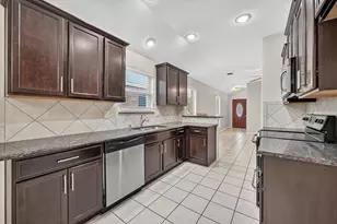 1325 Cheyenne Dr, Aubrey, TX 76227 - Photo 8