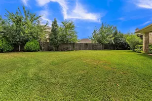 335 Edinburgh Ln, Waco, TX 76712 - Photo 32
