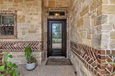 335 Edinburgh Lane, Waco, TX 76712 - Photo 8