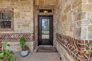 335 Edinburgh Ln, Waco, TX 76712 - Photo 8