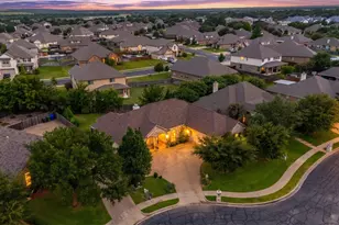 335 Edinburgh Ln, Waco, TX 76712 - Photo 38