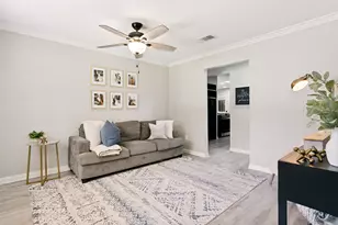 1028 Meadowbrook Dr, Grapevine, TX 76051 - Photo 6