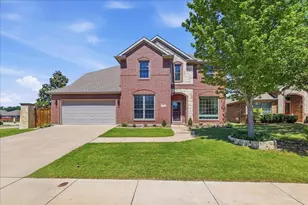 15445 Landing Creek Ln, Fort Worth, TX 76262 - Photo 2