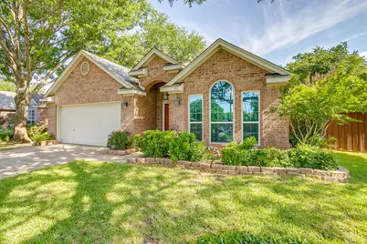 108 Hollywood Boulevard, Euless, TX 76040 - Photo 2