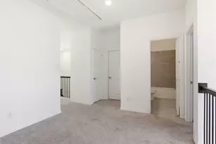 239 Woodson St, Irving, TX 75063 - Photo 12