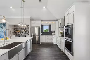 301 Hill Ln, Trophy Club, TX 76262 - Photo 8