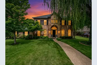 2704 Lakesedge Drive, McKinney, TX 75072 - Photo 2