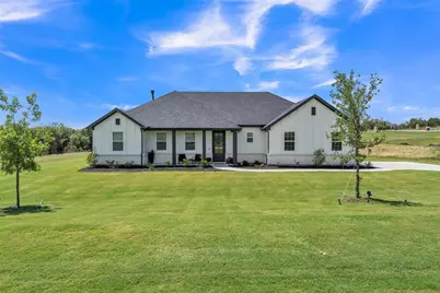2004 Willy Dilly Road, Springtown, TX 76082 - Photo 1