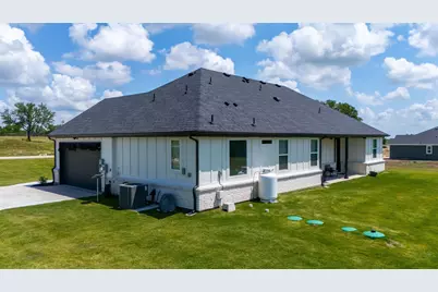 2004 Willy Dilly Road, Springtown, TX 76082 - Photo 32