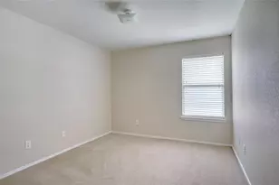 1305 Mountain Peak Dr, Fort Worth, TX 76052 - Photo 10