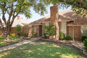 2621 Cummings Dr, Bedford, TX 76021 - Photo 4