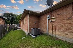 1995 Castle Dr, Garland, TX 75040 - Photo 40