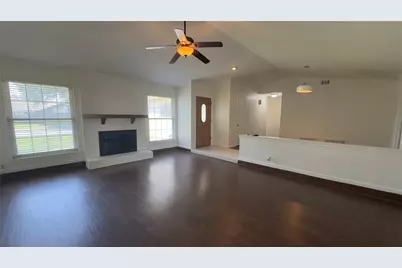 5426 Barcelona Drive, Garland, TX 75043 - Photo 4