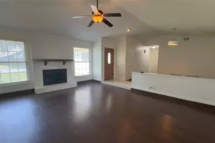 5426 Barcelona Dr, Garland, TX 75043 - Photo 4