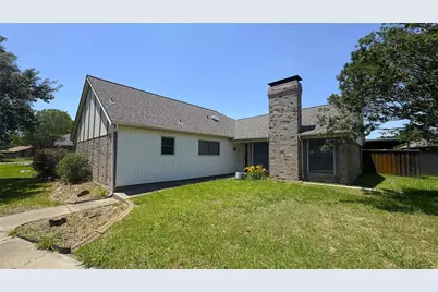 5426 Barcelona Drive, Garland, TX 75043 - Photo 2
