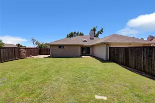 1733 Brighton Dr, Carrollton, TX 75007 - Photo 18
