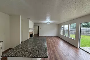 7305 Marsland Ln, Arlington, TX 76001 - Photo 8