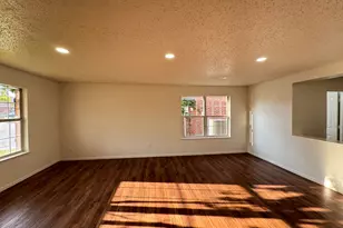 7305 Marsland Ln, Arlington, TX 76001 - Photo 16