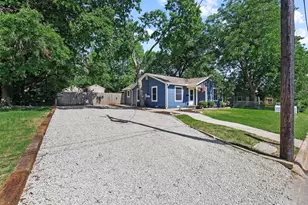 1208 Mill St, Gainesville, TX 76240 - Photo 2