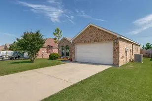 225 Charleston Dr, Anna, TX 75409 - Photo 2
